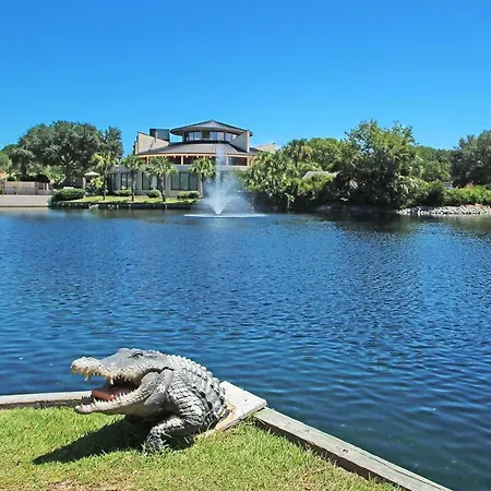 Island Club Condos-2